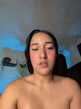 isabellaHill2 online show from 04-11-26, 07:45