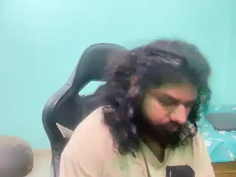Snapshot of abhinaxx chatting on 03-29-26, 10:43 abhinaxx online show from 03-29-26, 10:43
