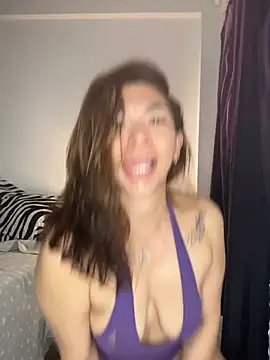 EmelyGigi online show from 04-13-26, 06:35