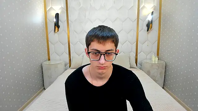 RonBevs online show from 06-07-26, 07:39