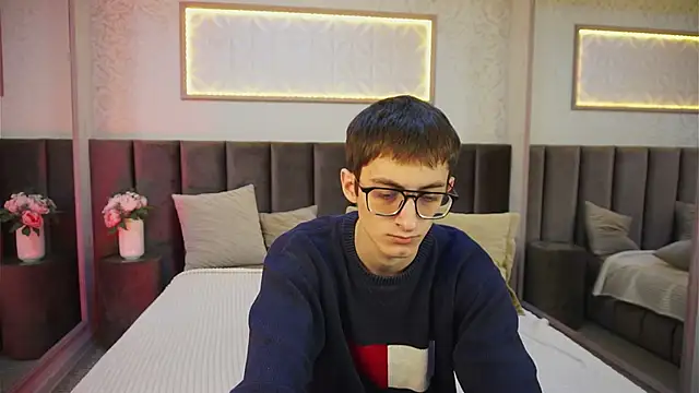 RonBevs online show from 06-13-26, 08:18