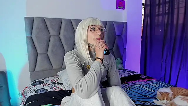 anyu  val online show from 03-20-26, 11:09