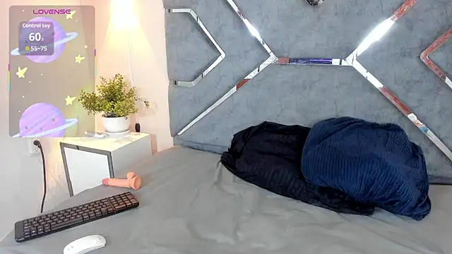 DanielaCruz-1 online show from 04-09-26, 05:29