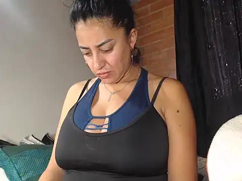 Snapshot of Alexandrina chatting on 02-13-25, 10:11 Alexandrina online show from 02-13-25, 10:11