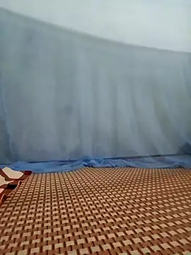 Lyly22x online show from 04-19-26, 09:17