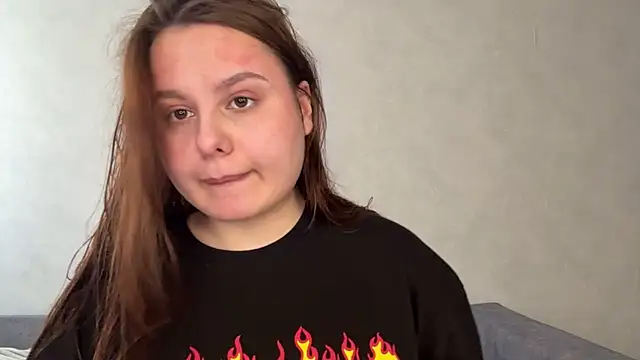 Ellaizatelly online show from 04-23-26, 10:47