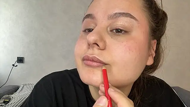 Ellaizatelly online show from 04-30-26, 08:31