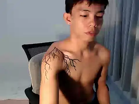 hottasianboy online show from 05-14-26, 10:55