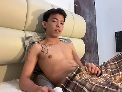 hottasianboy online show from 05-19-26, 06:53