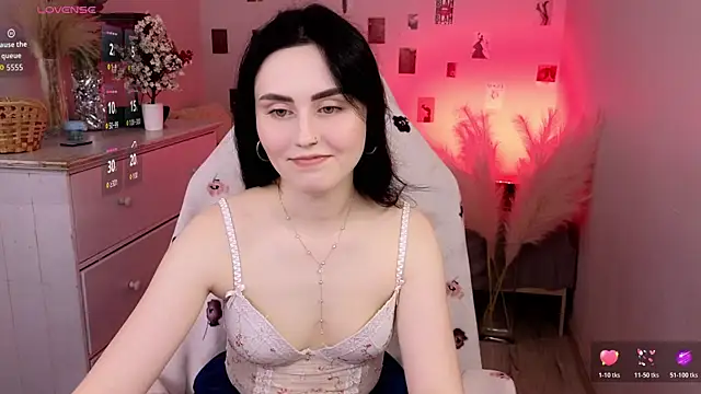 Snapshot of NoraLumi chatting on 07-20-26, 05:44 NoraLumi online show from 07-20-26, 05:44