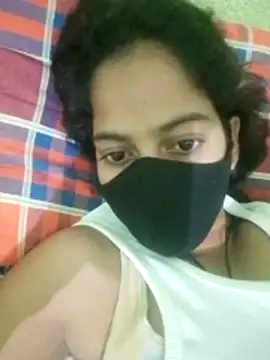 nidhiyadav00 online show from 04-18-26, 07:58