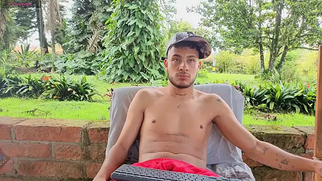 DilanAndres online show from 04-11-26, 02:32