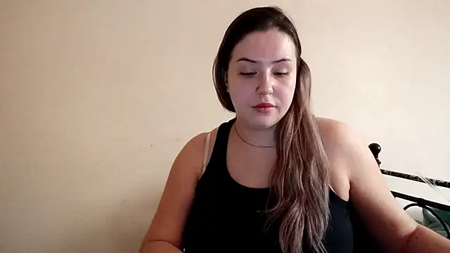 LolaSeduce online show from 04-24-26, 08:50