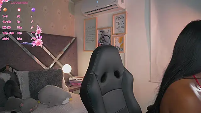 Naomi-Gray online show from 06-05-26, 06:46
