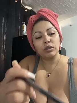 Snapshot of karlyprintt chatting on 06-04-26, 02:34 karlyprintt online show from 06-04-26, 02:34
