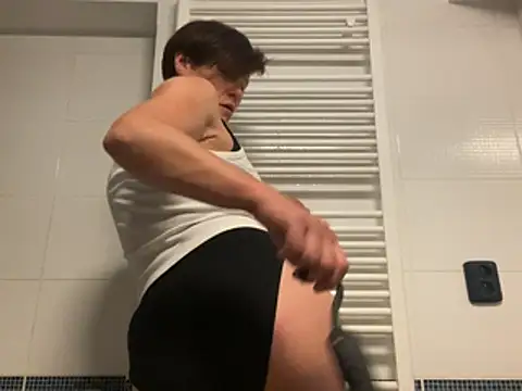 Snapshot of DtPORNBITCH chatting on 06-03-26, 11:32 DtPORNBITCH online show from 06-03-26, 11:32