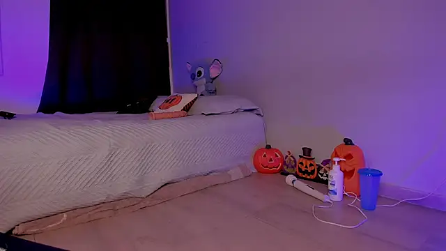 kristy bennet online show from 10-18-25, 03:20