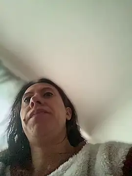 Snapshot of ItsAmara chatting on 04-18-26, 02:54 ItsAmara online show from 04-18-26, 02:54