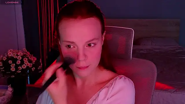 Snapshot of mollybossy chatting on 05-08-26, 12:16 mollybossy online show from 05-08-26, 12:16