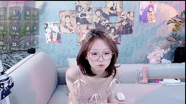 ZoeLily2026 online show from 04-28-26, 02:44