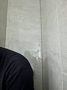 Snapshot of bigmillz32 chatting on 04-15-26, 04:47 bigmillz32 online show from 04-15-26, 04:47