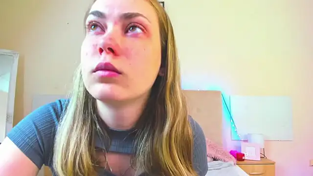 MelanieCuty online show from 05-18-26, 05:24