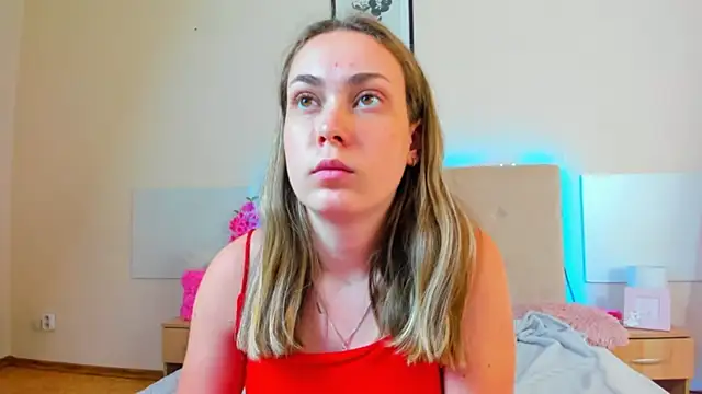 Snapshot of MelanieCuty chatting on 06-26-26, 05:39 MelanieCuty online show from 06-26-26, 05:39