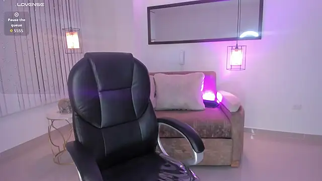 Snapshot of Ninna_Asppen_ chatting on 04-11-26, 04:39 Ninna Asppen online show from 04-11-26, 04:39