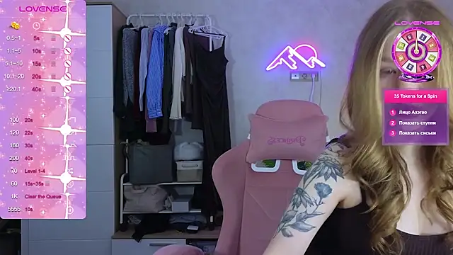 Snapshot of GoldenSunBunny chatting on 03-16-26, 02:06 GoldenSunBunny online show from 03-16-26, 02:06