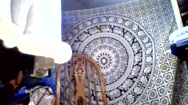Snapshot of Ambionce chatting on 05-10-26, 09:25 Ambionce online show from 05-10-26, 09:25