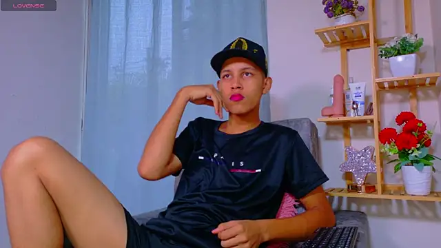 Noirvynn online show from 04-13-26, 10:59