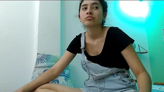 katywild20 online show from 03-23-26, 04:00