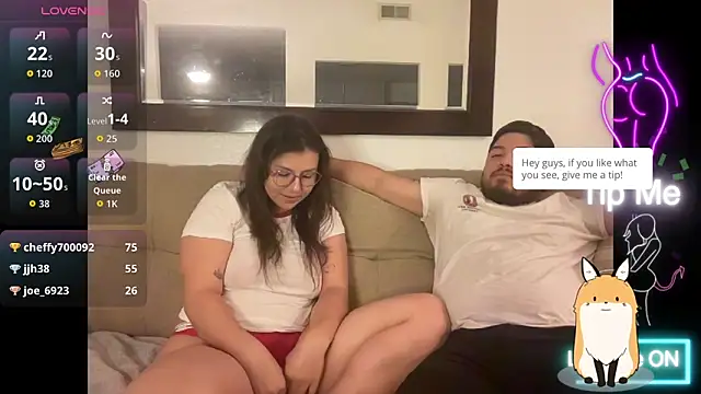 Snapshot of Redmooncity21 chatting on 03-25-26, 05:24 Redmooncity21 online show from 03-25-26, 05:24