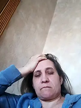 KatieLove133 online show from 04-04-26, 08:23