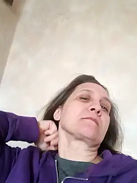 KatieLove133 online show from 04-13-26, 10:21