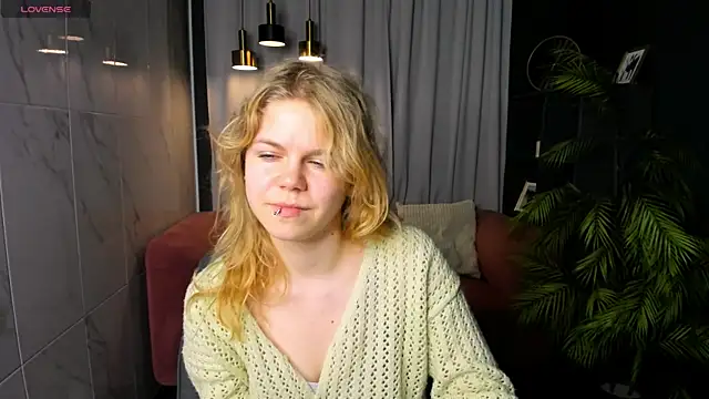 ElizabethVane online show from 06-09-26, 05:30