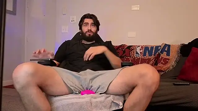 gorgeousgiant online show from 07-30-26, 08:13
