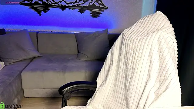 Snapshot of Lady_Sunrise12 chatting on 05-28-26, 01:03 Lady Sunrise12 online show from 05-28-26, 01:03