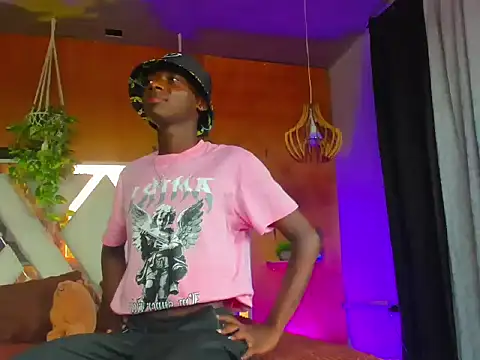 Luca Sins online show from 03-16-26, 08:13