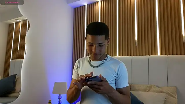 Kelvin Josue online show from 07-30-26, 03:38