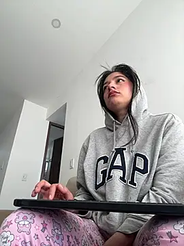 KittyFeet1 online show from 04-30-26, 07:09