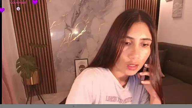 LucyBecker online show from 04-01-26, 12:33