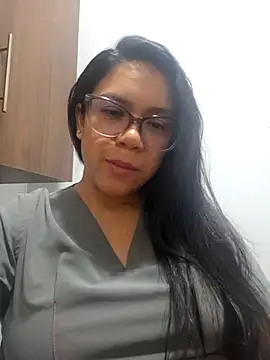 Snapshot of Aila_Phone chatting on 06-21-26, 02:14 Aila Phone online show from 06-21-26, 02:14