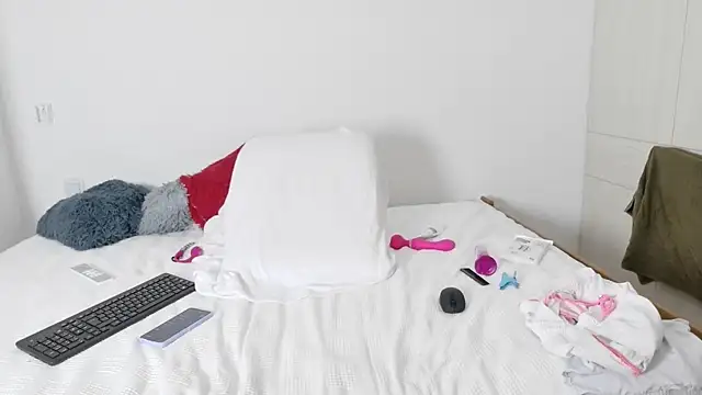 Kataleyax5362999 online show from 04-11-26, 08:18