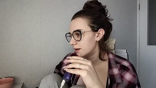 LaritaTocchio online show from 04-22-26, 07:11