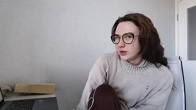 LaritaTocchio online show from 04-27-26, 06:33