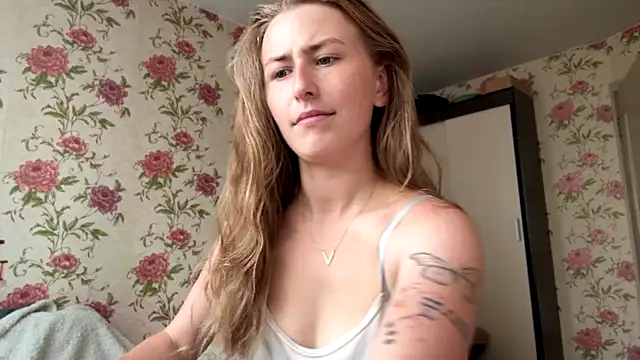 MissAnneli online show from 07-22-26, 09:34
