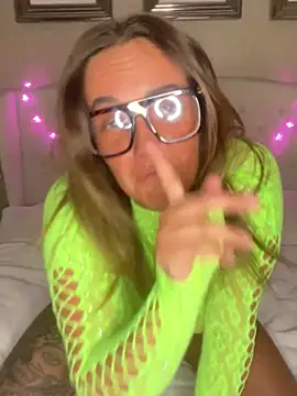 Spicy-Mama69 online show from 04-02-26, 06:49