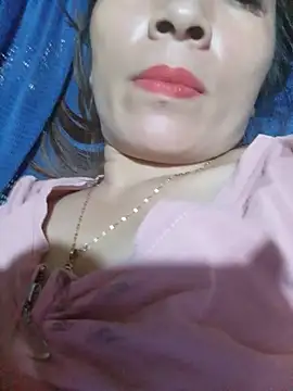 Snapshot of Sury_sexyy chatting on 06-03-26, 03:17 Sury sexyy online show from 06-03-26, 03:17