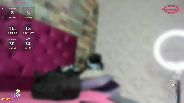 Snapshot of LITTLE-NESSA chatting on 06-09-26, 01:01 LITTLE-NESSA online show from 06-09-26, 01:01